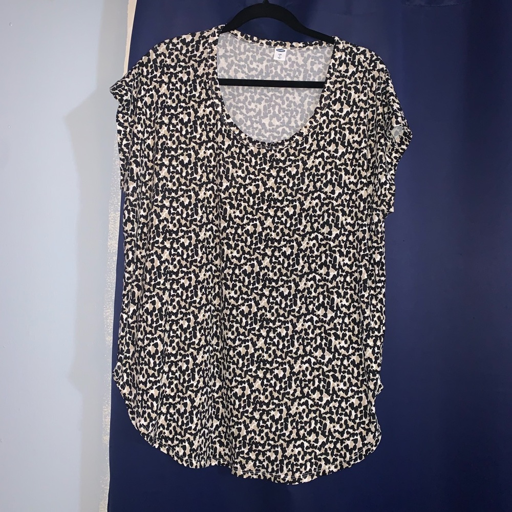 Old Navy Scoop Neck Shirt Size Large